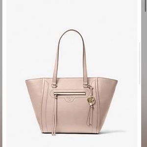 Micheal kors Carine Medium Pebbled Leather Tote Bag